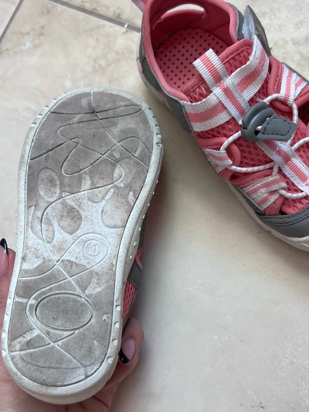 Girls Pink Gray Sport Sandals Closed Toe Water Shoes Size 11